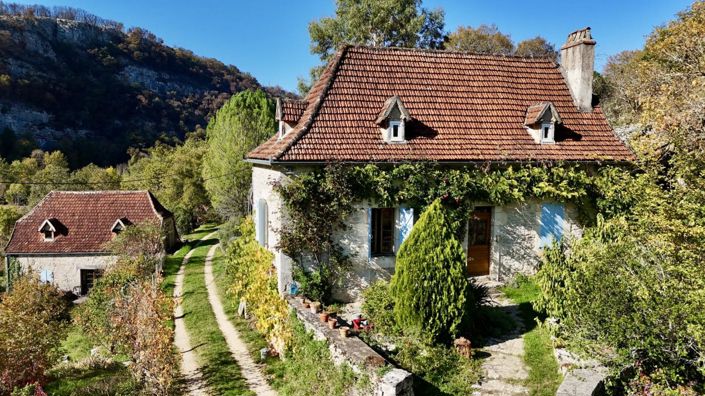 Image No.8-4 Bed House for sale