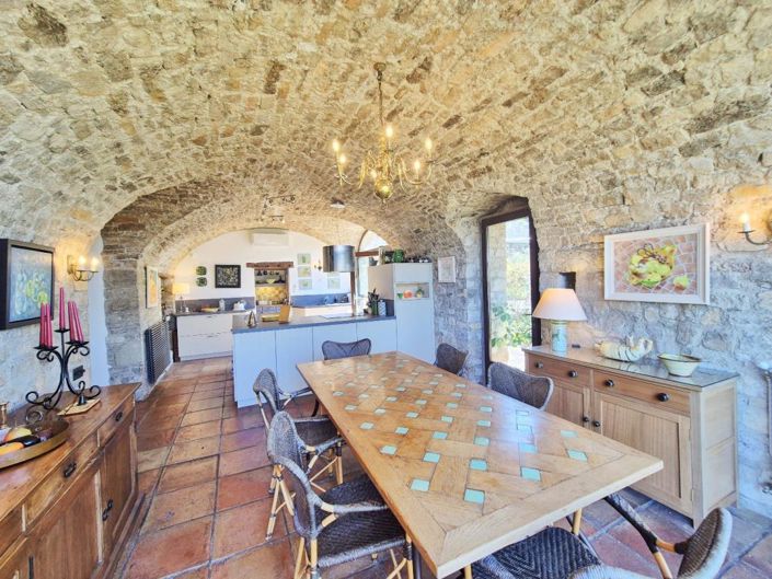 Image No.6-4 Bed Property for sale