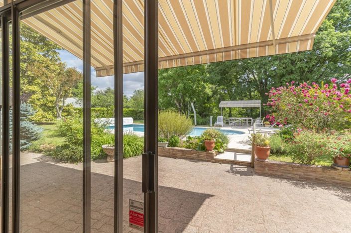 Image No.16-6 Bed Property for sale