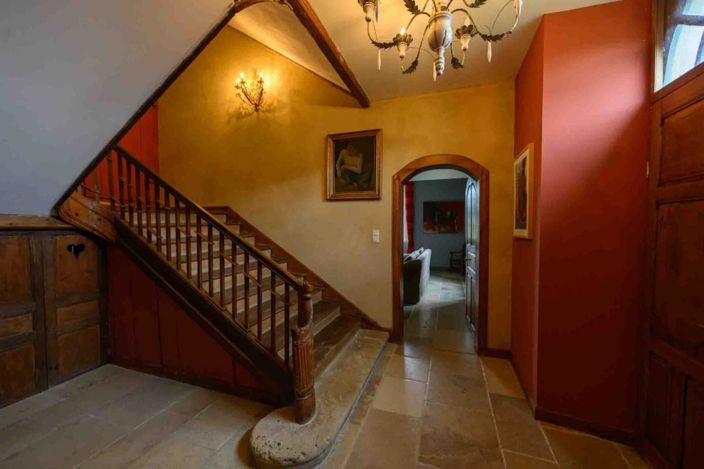 Image No.10-9 Bed House for sale