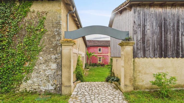 Image No.14-9 Bed House for sale