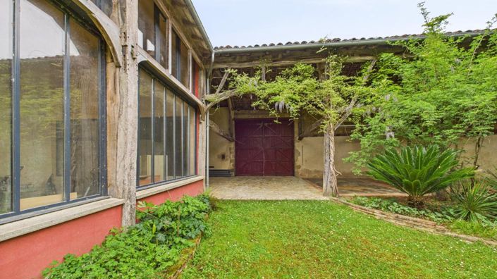 Image No.8-9 Bed House for sale