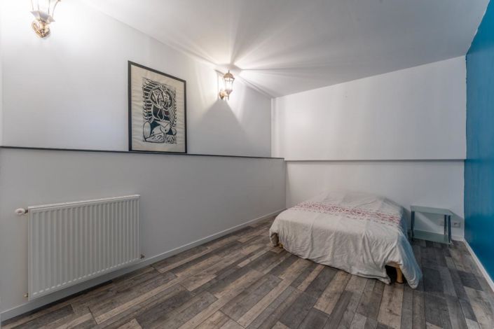 Image No.12-6 Bed Villa for sale