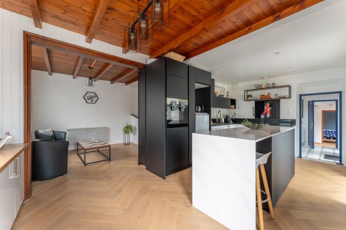 Image No.4-6 Bed Villa for sale