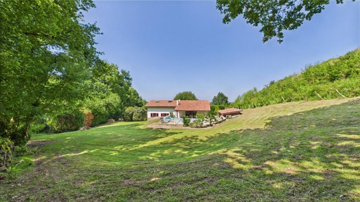 Image No.3-4 Bed House for sale