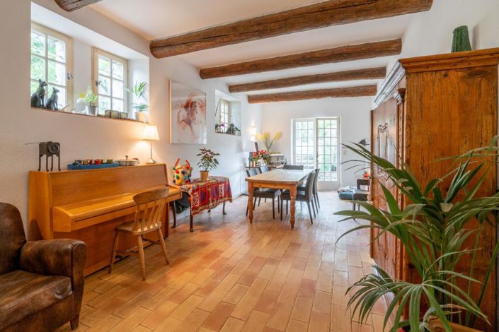 Image No.4-7 Bed Property for sale