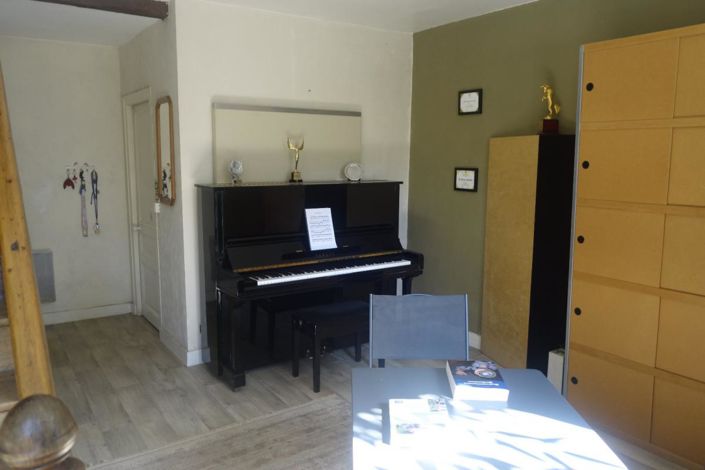 Image No.11-4 Bed House for sale