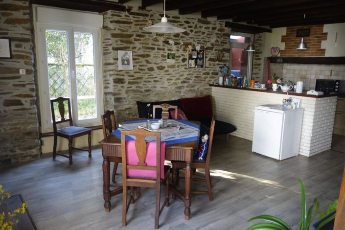 Image No.8-4 Bed House for sale