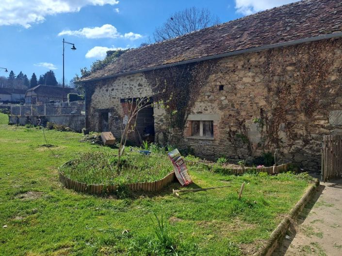 Image No.19-5 Bed Property for sale