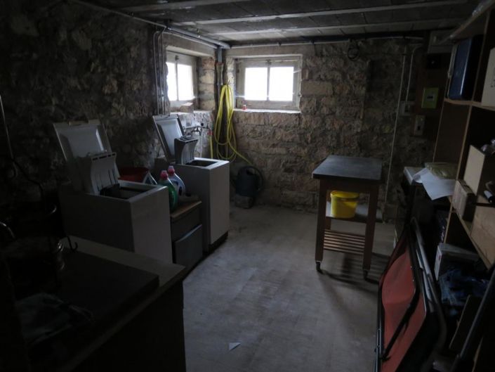 Image No.16-3 Bed Property for sale