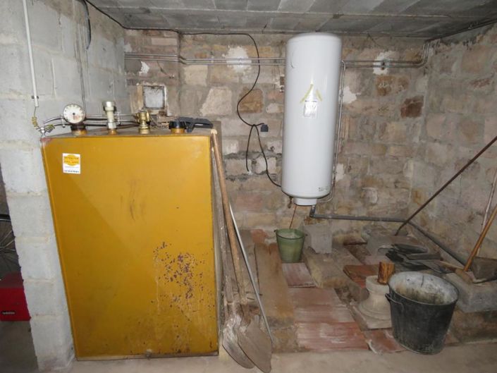 Image No.18-3 Bed Property for sale