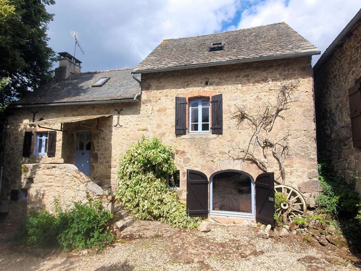 Image No.17-3 Bed Property for sale