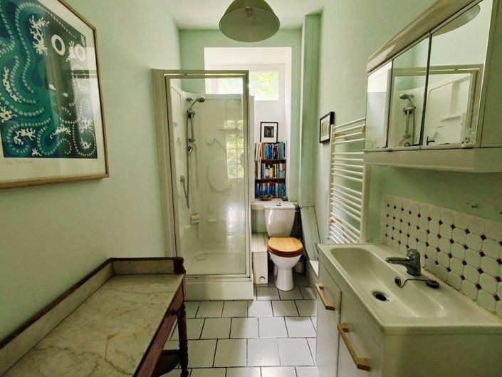 Image No.9-5 Bed Property for sale