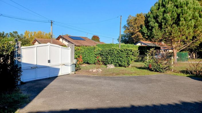 Image No.10-5 Bed Property for sale