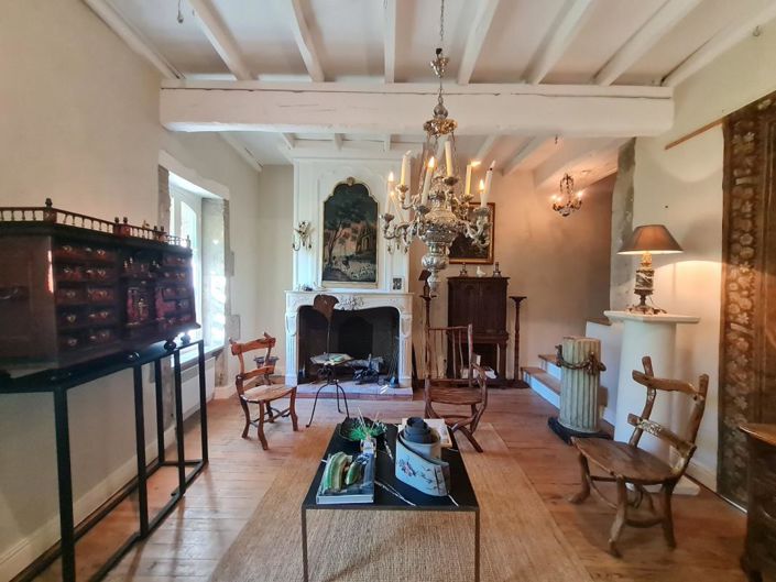 Image No.16-9 Bed House for sale