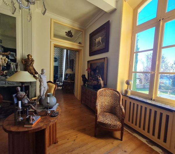 Image No.7-9 Bed House for sale