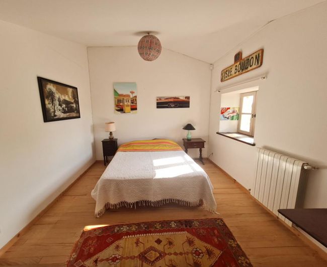 Image No.5-4 Bed Property for sale