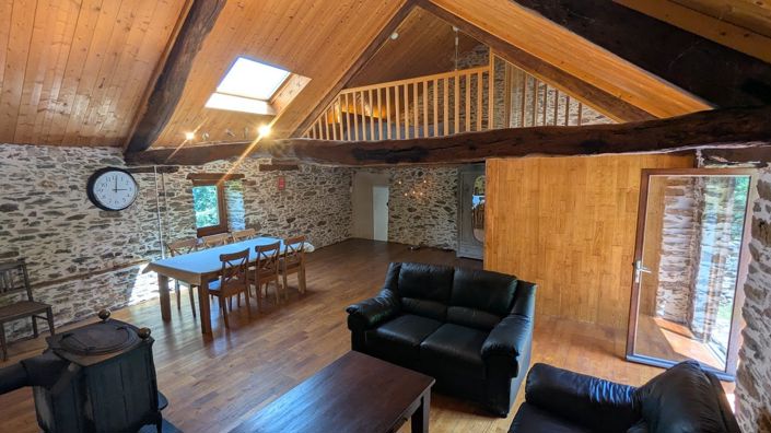 Image No.1-4 Bed Property for sale