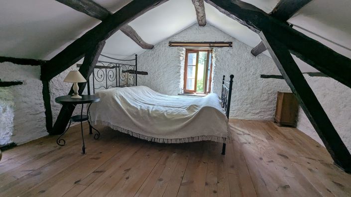 Image No.15-4 Bed Property for sale