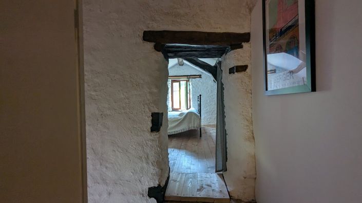 Image No.16-4 Bed Property for sale