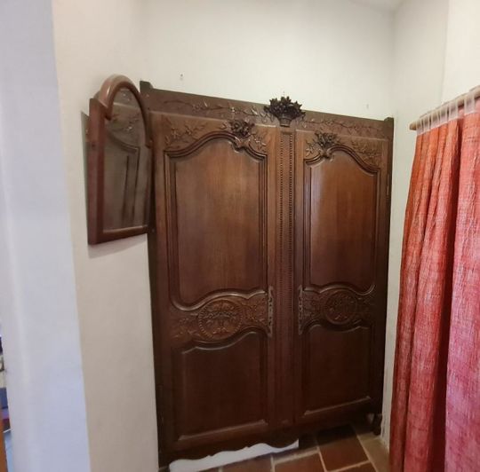 Image No.18-4 Bed House for sale