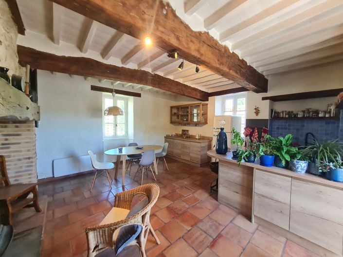 Image No.6-4 Bed House for sale