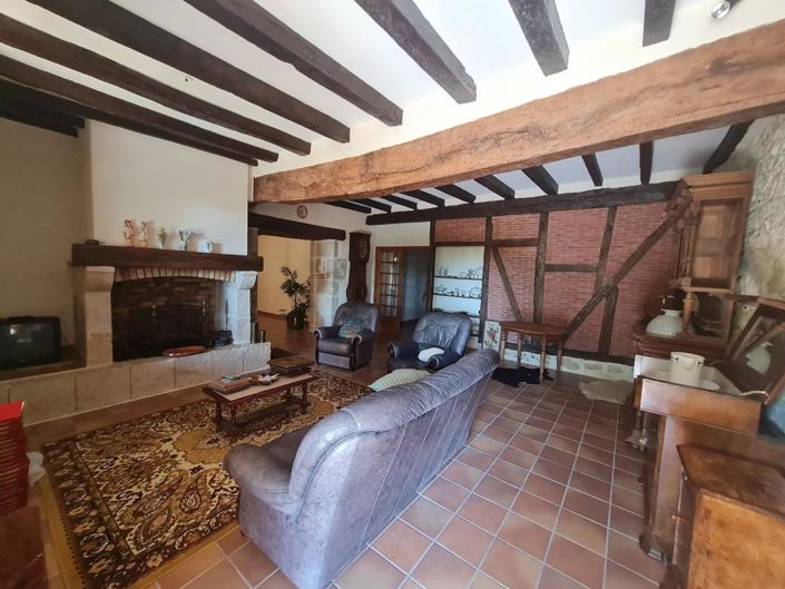 Image No.12-4 Bed House for sale