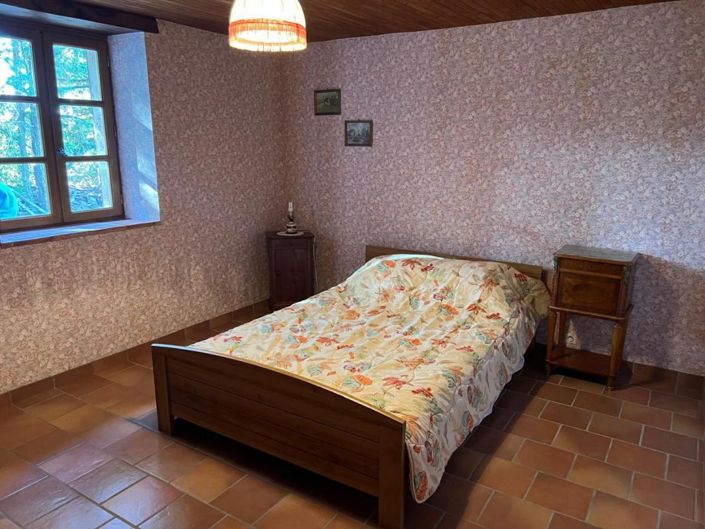 Image No.18-4 Bed House for sale