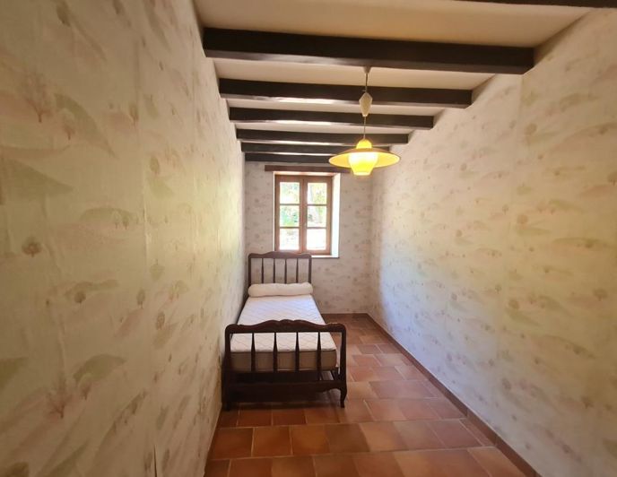 Image No.20-4 Bed House for sale