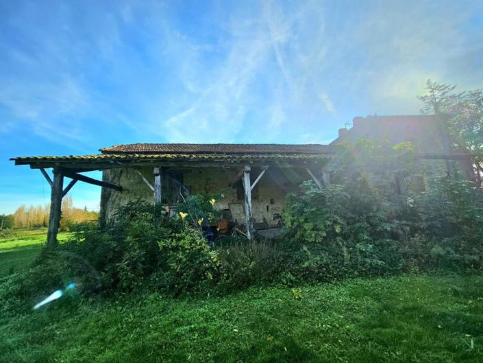 Image No.15-3 Bed Property for sale