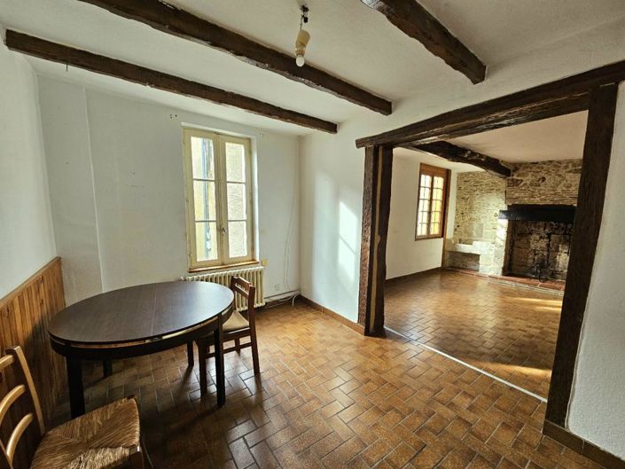 Image No.10-5 Bed Property for sale