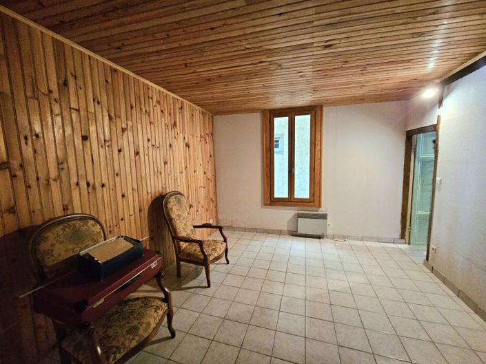 Image No.11-5 Bed Property for sale