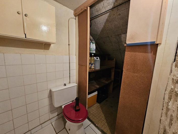 Image No.17-5 Bed Property for sale