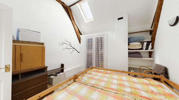 Image No.9-3 Bed House for sale