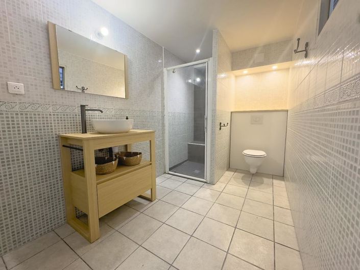 Image No.8-Propriété de 5 chambres à vendre à Boujan-sur-Libron