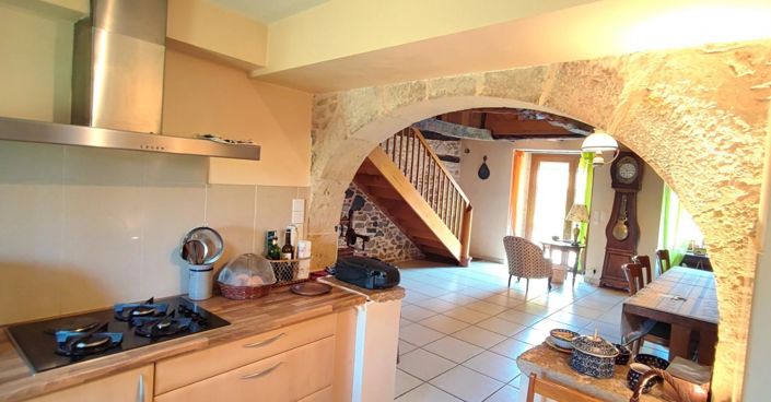 Image No.5-Propriété de 3 chambres à vendre à Montbazens