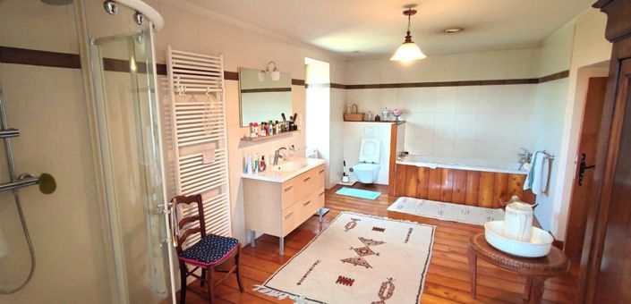 Image No.8-Propriété de 3 chambres à vendre à Montbazens