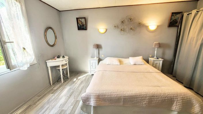 Image No.14-3 Bed House for sale