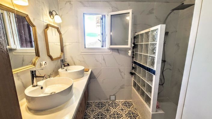 Image No.16-3 Bed House for sale