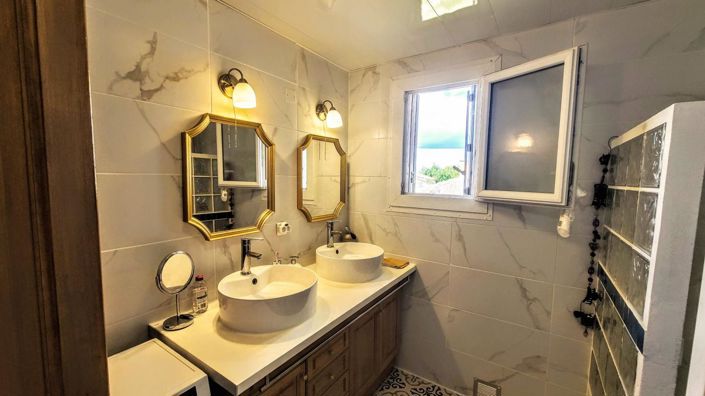 Image No.20-3 Bed House for sale