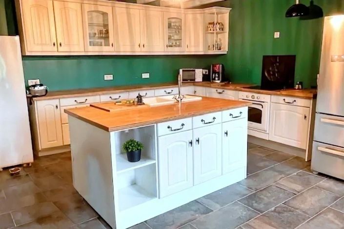 Image No.2-Propriété de 3 chambres à vendre à Chef-Boutonne