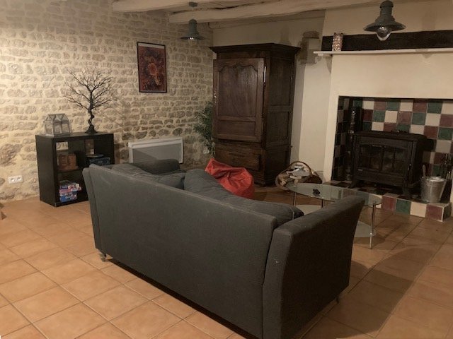 Image No.9-Propriété de 3 chambres à vendre à Chef-Boutonne