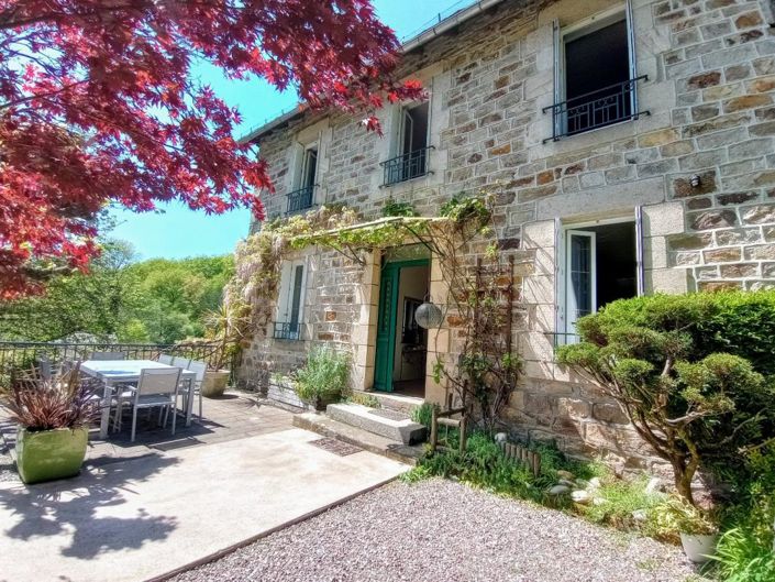 Image No.1-3 Bed Property for sale