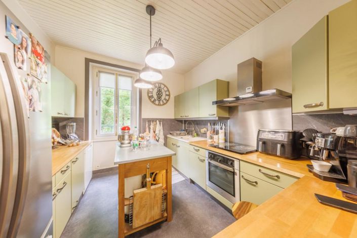 Image No.4-3 Bed Property for sale