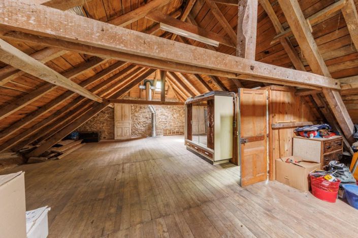 Image No.8-3 Bed Property for sale