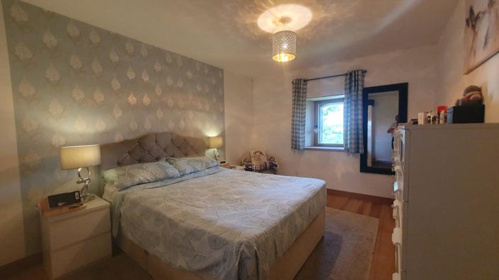 Image No.7-3 Bed Property for sale