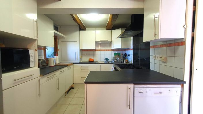 Image No.16-4 Bed Property for sale