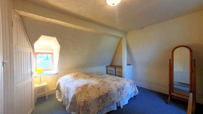 Image No.19-4 Bed Property for sale