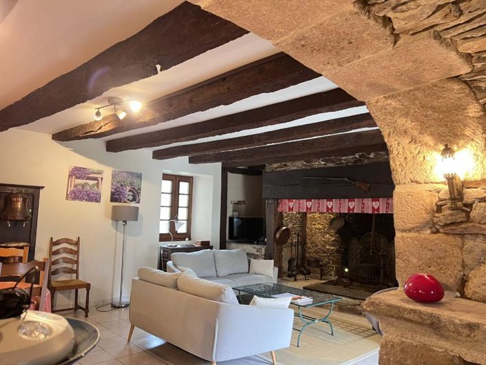 Image No.11-6 Bed Property for sale