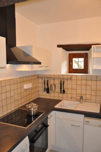 Image No.14-6 Bed Property for sale